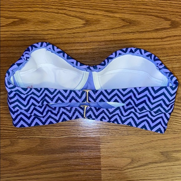 Bikini - Picture 2 of 2